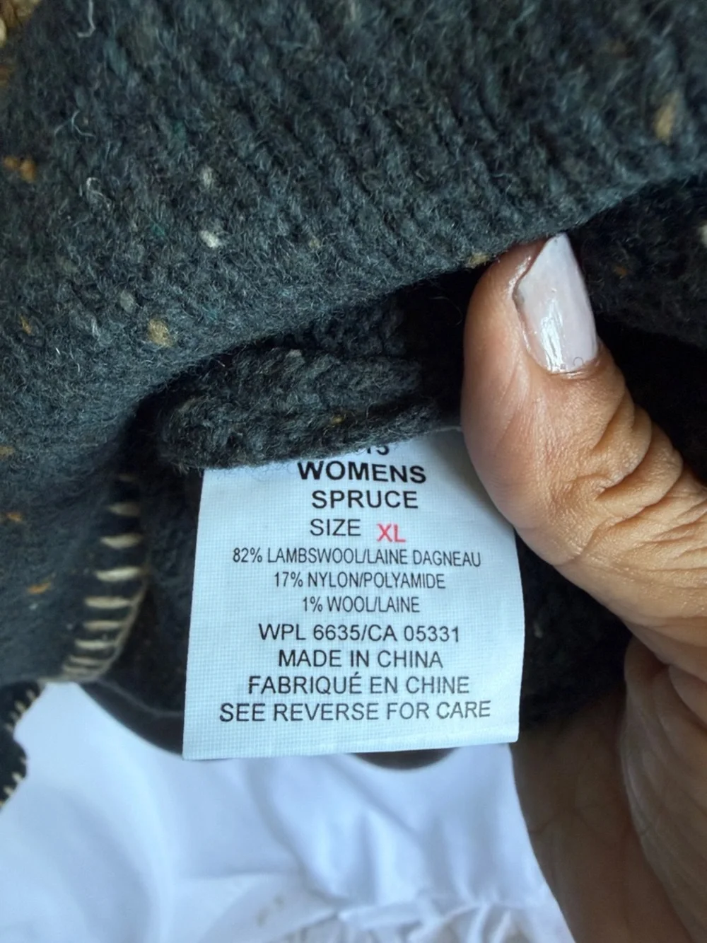 Woolrich Snowflake Wool Spruce Turtleneck Sweater XL, 23” PTP 25” L - Picture 6 of 7